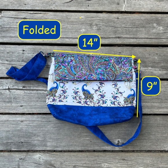 Quilted Messenger Bag - Picture 11 of 11